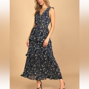 NWT Lulus Such Sophistication Navy Blue Floral Print Pleated Maxi Dress